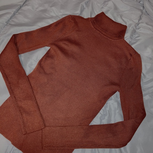 Copper brown long turtleneck small size ribbed - Picture 2 of 2